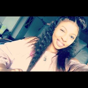 Meet your Posher, Natalie